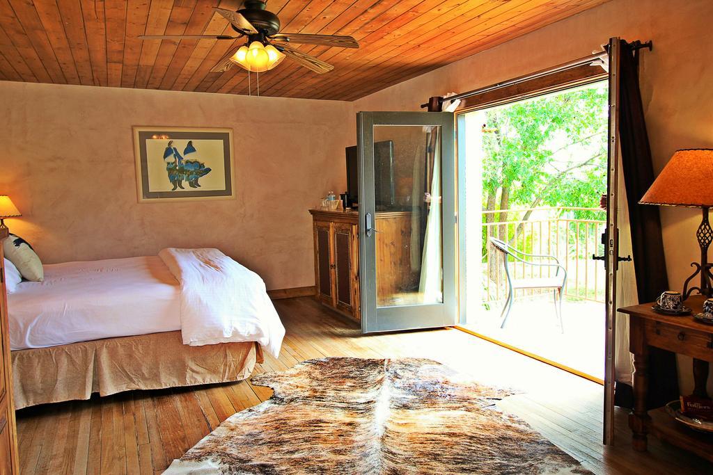 Inn The Maverick Alpine