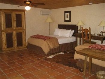 Inn The Maverick