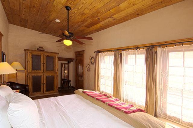 Inn The Maverick Alpine
